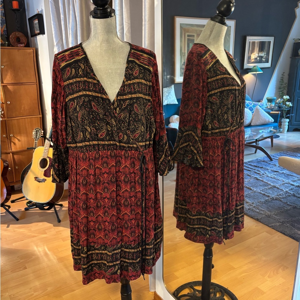 Love and Legend dress, elegant and earthy! Size 18